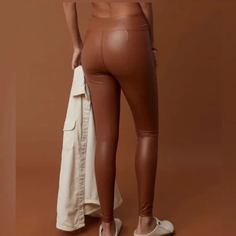 OFFLINE By Aerie Real Luxe Faux Leather Legging - Picture 3 of 6
